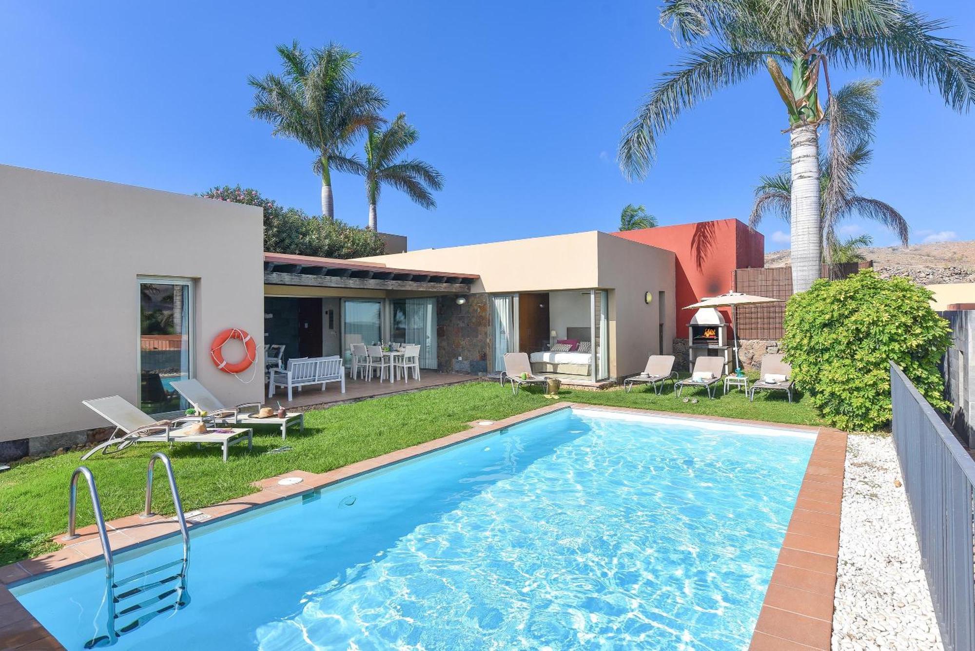 Villa Salobre Golf Siete Luxury Retreat In Gran Canaria Private Outdoor Heatable Pool Bbq Facilities Shaded Outdoor Dining Area Salobre, *