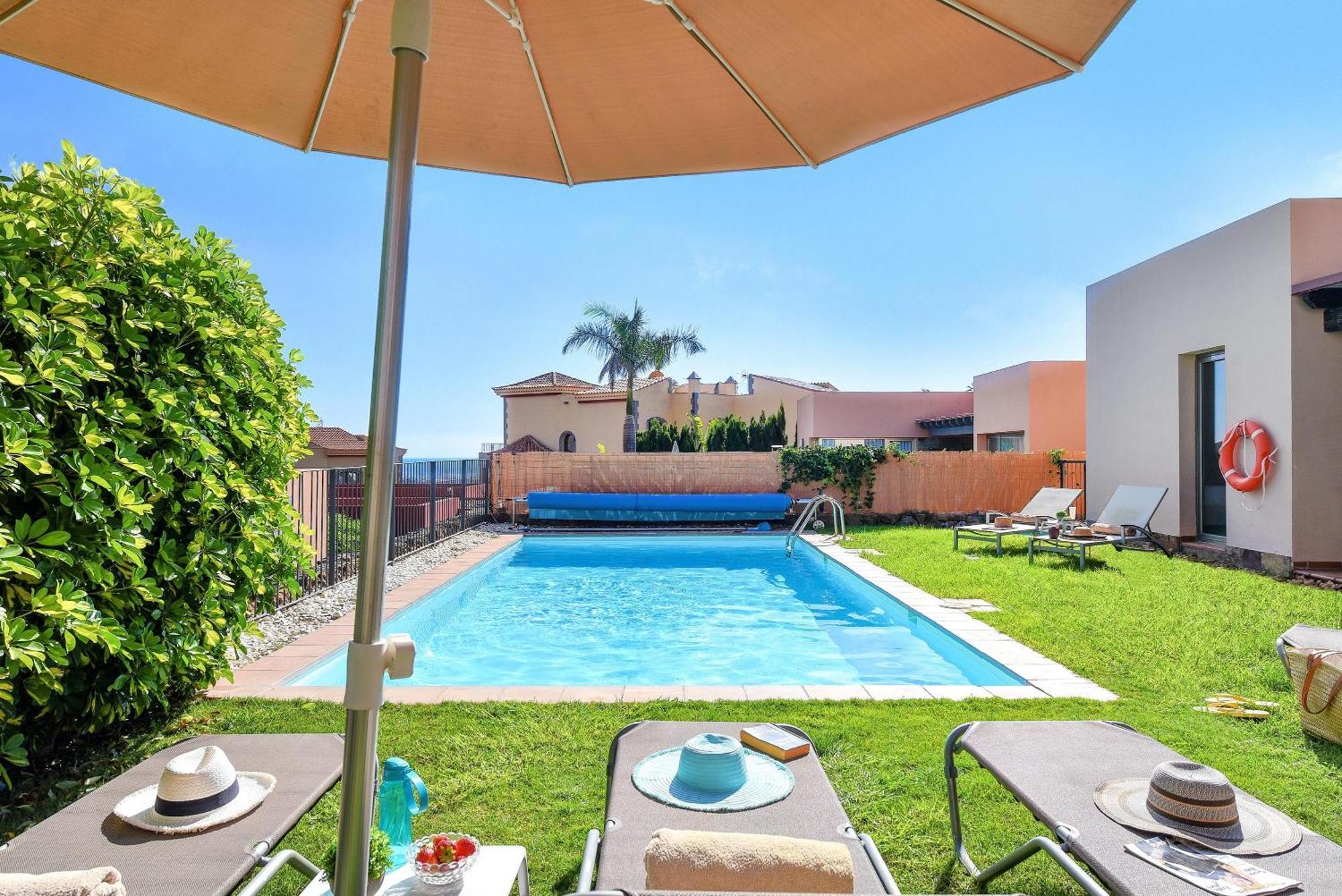 Villa Salobre Golf Siete Luxury Retreat In Gran Canaria Private Outdoor Heatable Pool Bbq Facilities Shaded Outdoor Dining Area Salobre,